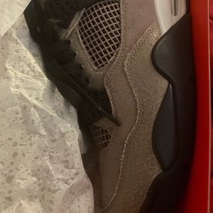 Jordan 4 Taupe